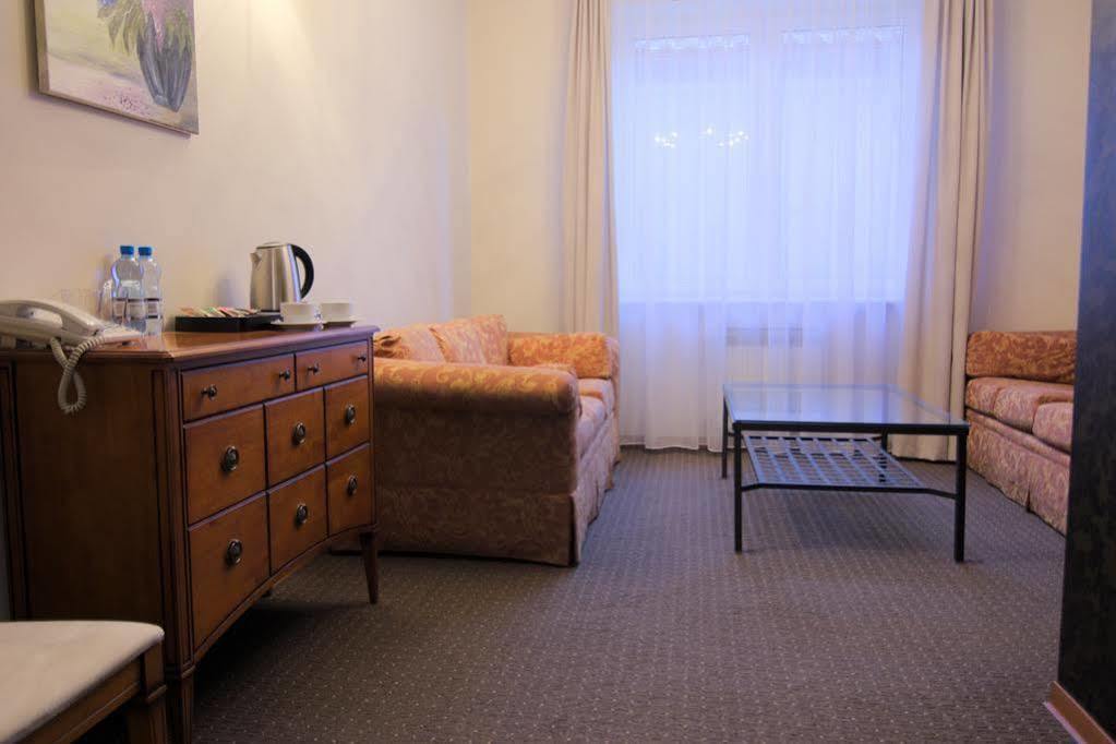 Centrum Konferencyjno-apartamentowe Mrowka Варшава